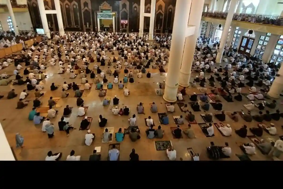 Bacaan Niat Sholat Idul Fitri 2023 Sendirian dan Berjamaah, Lengkap 5 Amalan Sunnah di Hari Raya