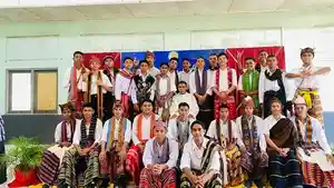 Siswa-SMA-Seminari-St-Rafael-Kupang-foto-bersama.jpg