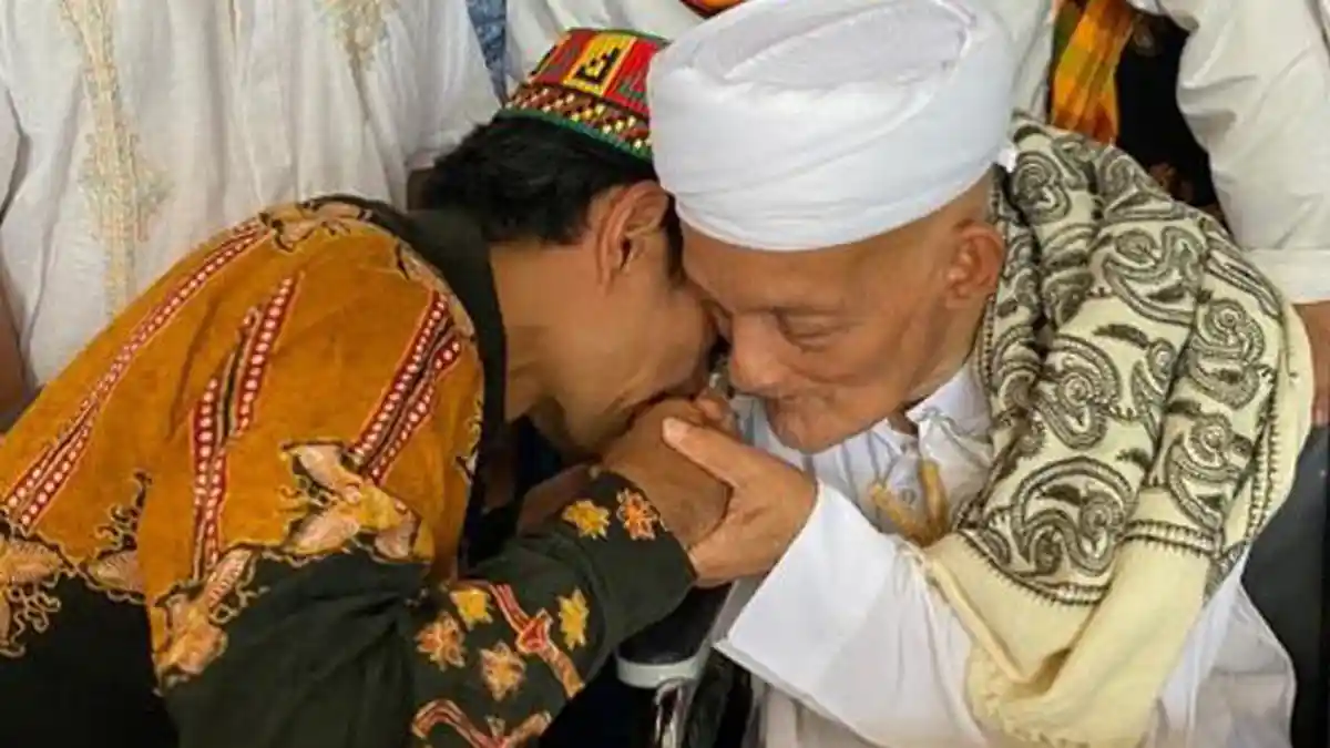 Ustadz Abdul Somad Kenang Pertemuan dengan Habib Muhammad, Terkesan dengan Wajahnya yang Teduh