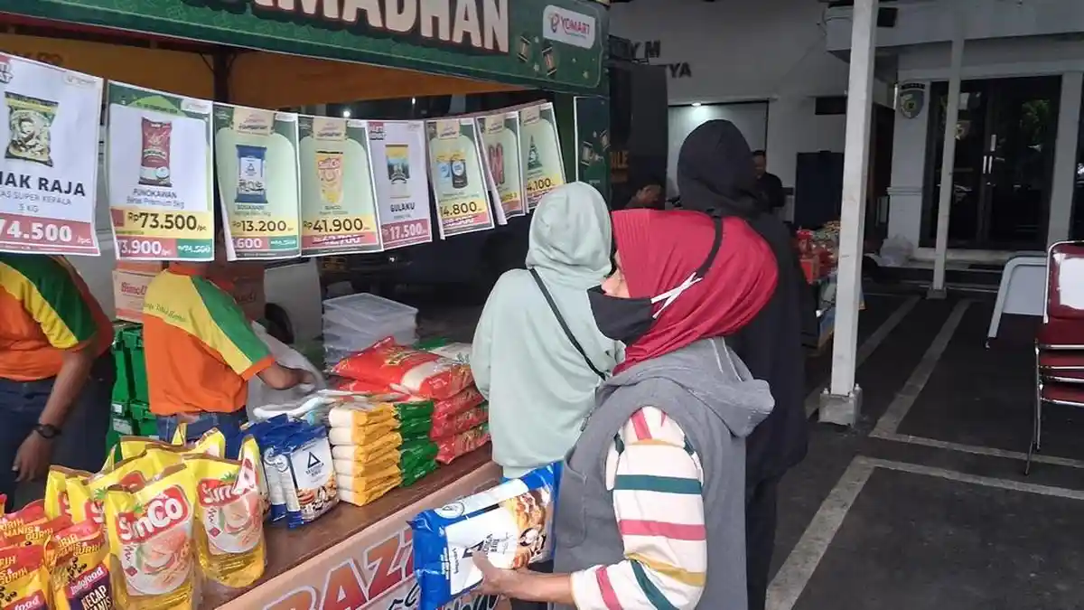 Polrestabes Bandung Gelar Pangan Murah 2 Hari, Beras SPHP 5 Kg Dijual Hanya Rp58 Ribu
