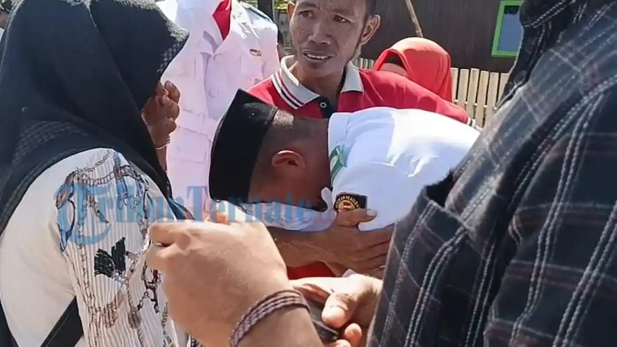 HUT ke 78 RI di Taliabu Diselimuti Isak Tangis Paskibaraka Usai Pengibaran Bendera