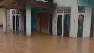 rumah-banjir-buluh-cina.jpg