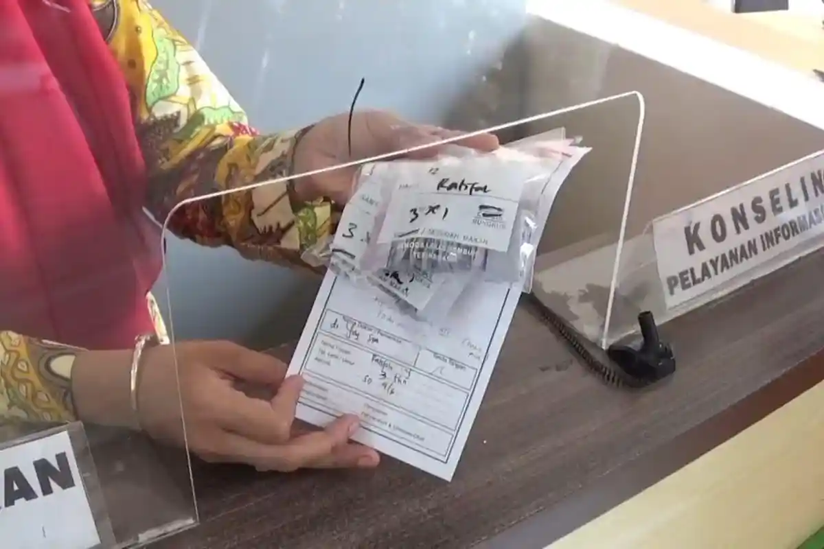 Pemkab Bekasi Bentuk Satgas Ajak Polisi Razia Penjualan Obat Sirup Anak ke Apotek dan Toko Swalayan