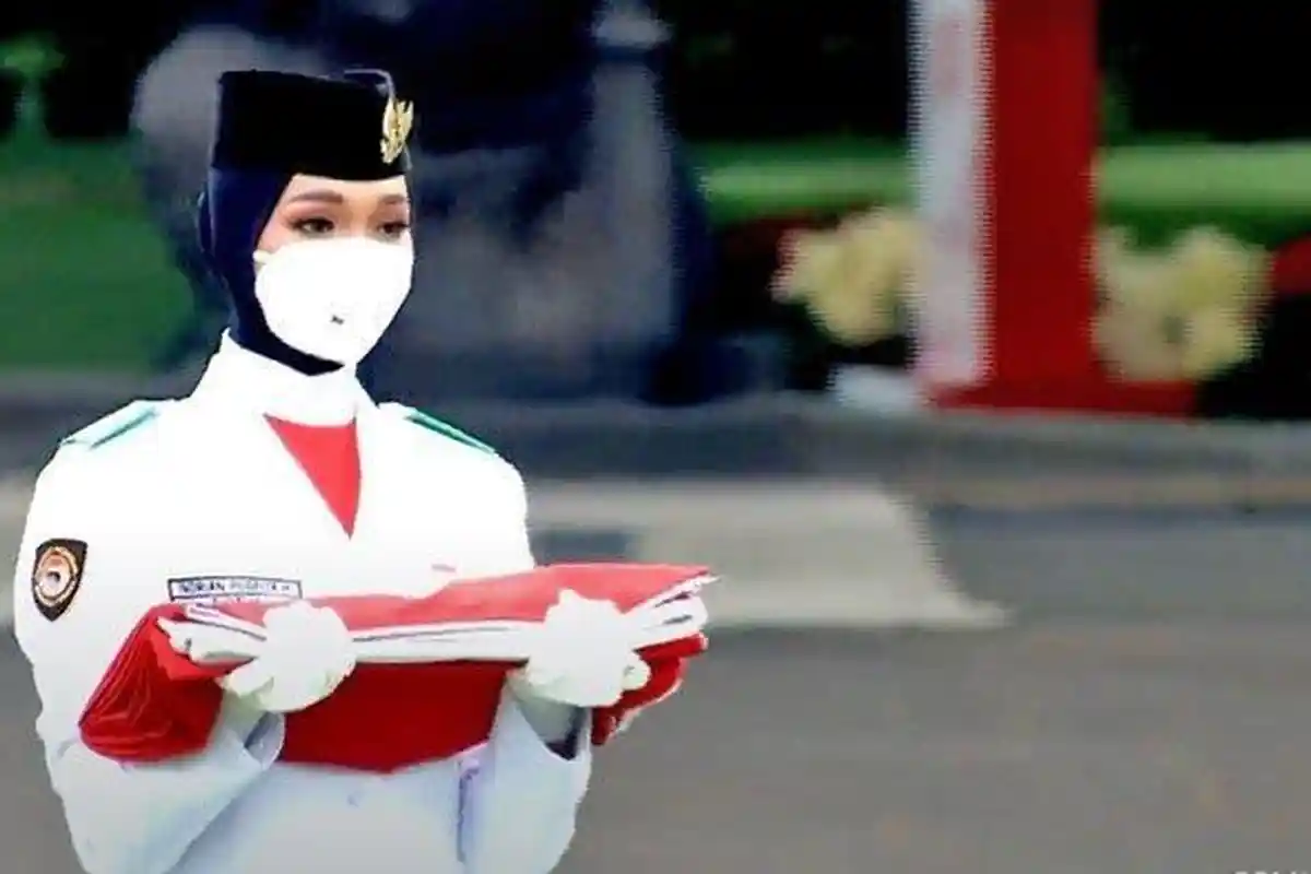 Bongkar Profil Indrian Puspita Rahmadhani, Pembawa Baki Bendera di Istana, Ingin Masuk Akmil
