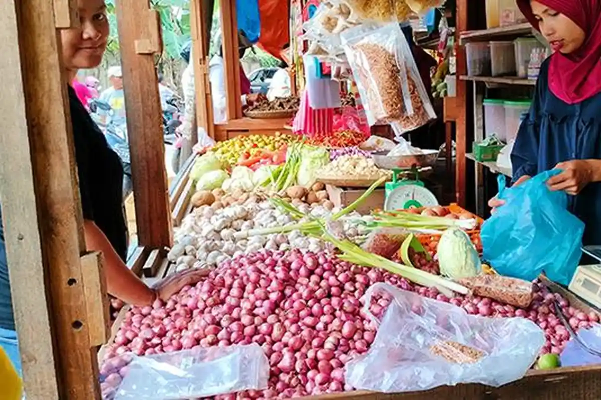 Jelang Nataru, Harga Bumbu Dapur di Pasar Remu Sorong Naik, Cabai Rawit Merah Tembus Rp130 Per Kg