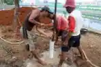 Membuat Sumur Pompa di Jalur Hijau Kali Mookervaart