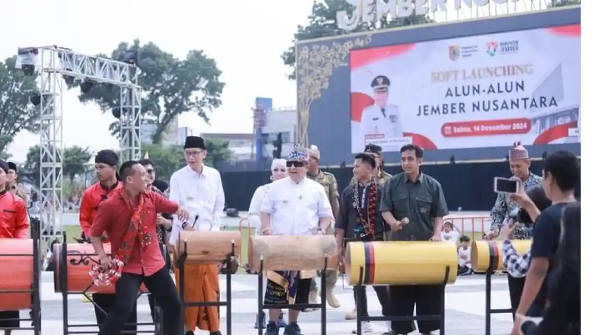 Wajah Baru Alun-alun Jember, Resmi Dibuka untuk Umum, Dilengkapi Videotron Megah