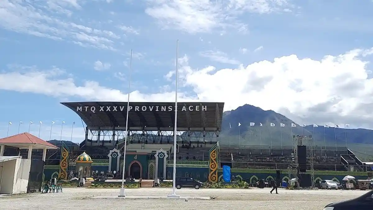 Gubernur Buka MTQ Ke-35 Tingkat Provinsi Aceh di Lapangan Pacuan Kuda Sengeda Bener Meriah - panggung-utama-mtq-aceh.jpg