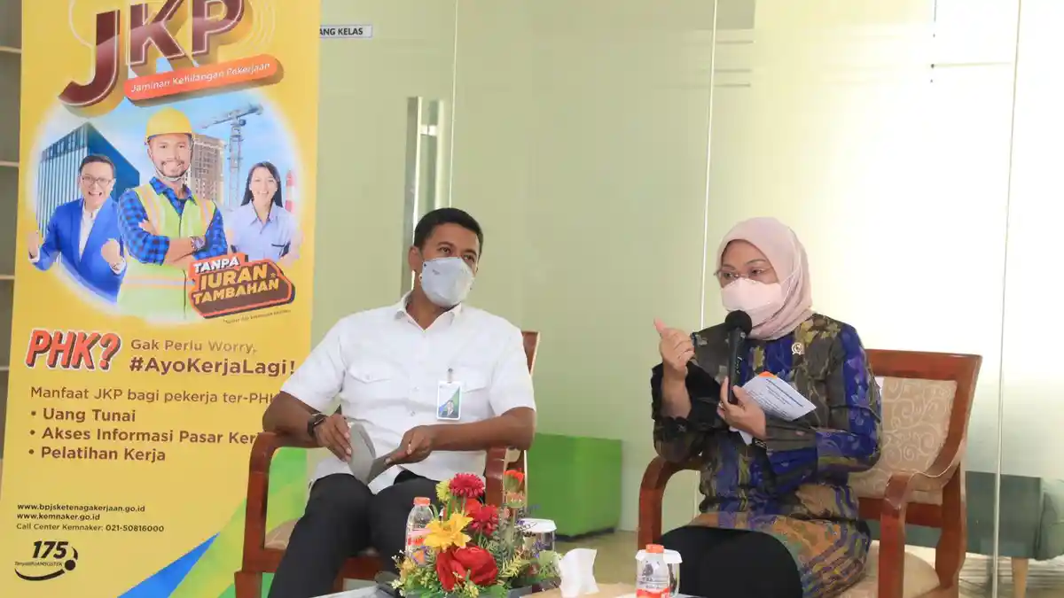 Menaker: Program JKP Tidak Gugurkan Hak Pesangon Buruh yang Kena PHK