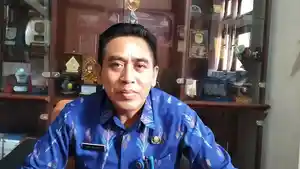 Kepala-Disdikpora-Jembrana-I-Gusti-Putu-Anom-Saputra-saat-memberikan-keterangan.jpg