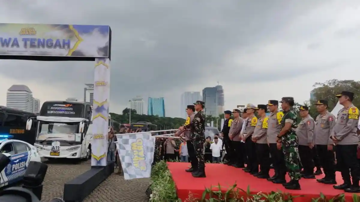 58 Ribu Pemudik pada Program Mudik Gratis Polri Presisi 2024 Diberangkatkan Kapolri