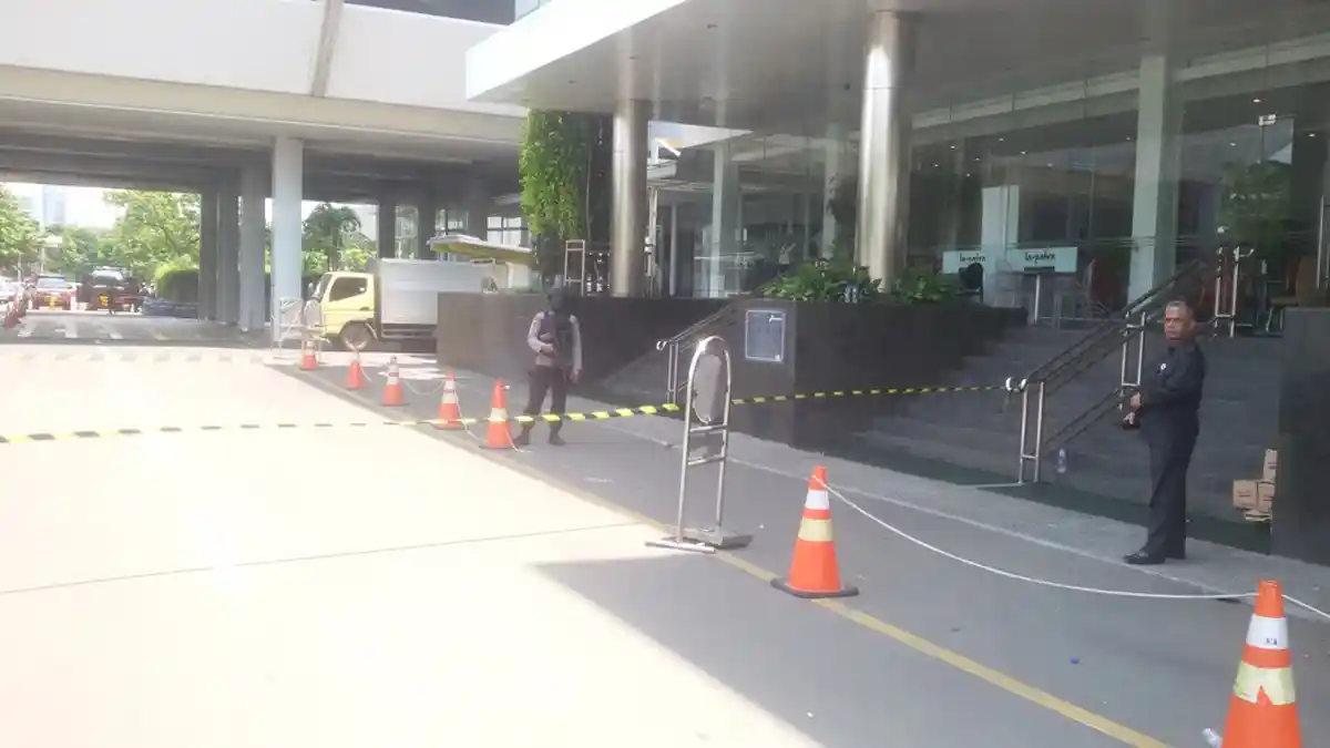 Gedung Pertamina Dijaga Ketat Selama Proses Evakuasi Benda Mencurigakan