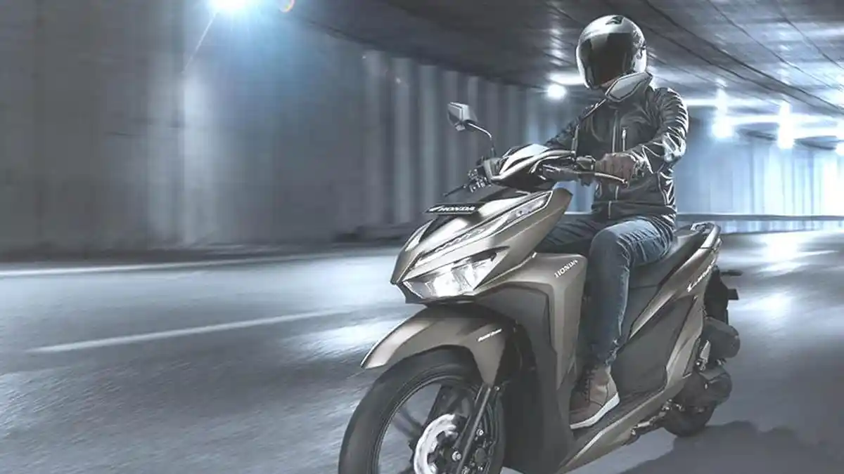 Jangan Tancap Gas! Ini Tips Berkendara di Jalan Gelap