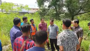 olah-tkp-korban-kesetrum.jpg