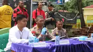 20230829_Kapolres-Sorong-Selatan-AKBP-Glenn-Rooi-Molle-soal-illegal-mining-di-Sorong-Selatan.jpg