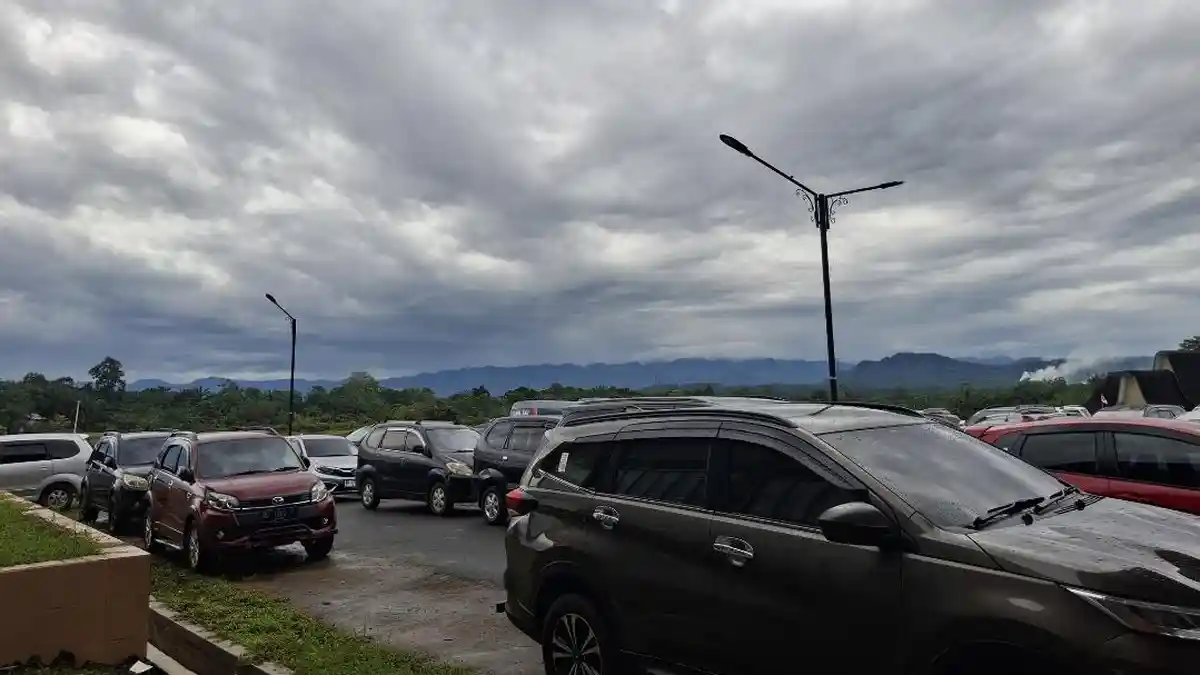 Waspada Hujan Petir, Update Prakiraan Cuaca Bengkulu Tengah 25 Agustus 2025