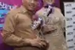 Anang dan Ashanty di Dahsyatnya Awards 2013
