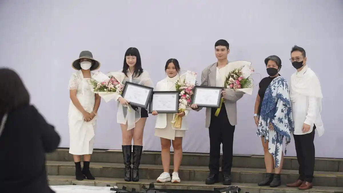 FSRD Universitas Maranatha Kembali Gelar Fashion Show Evolusia 'Co-Creation'