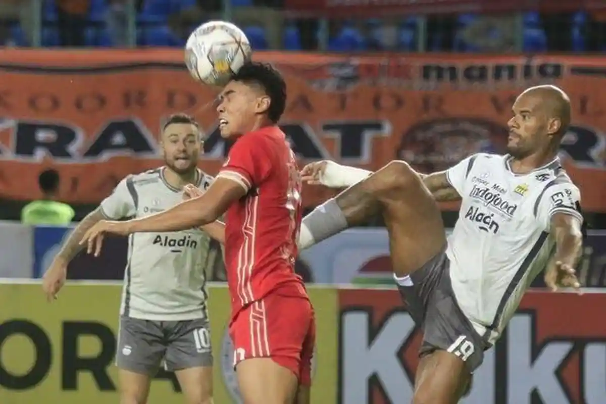 Prediksi Susunan Pemain Persija vs Persib: Simic Kembali Cadangan, Maung Andalkan Trio Depan Baru?