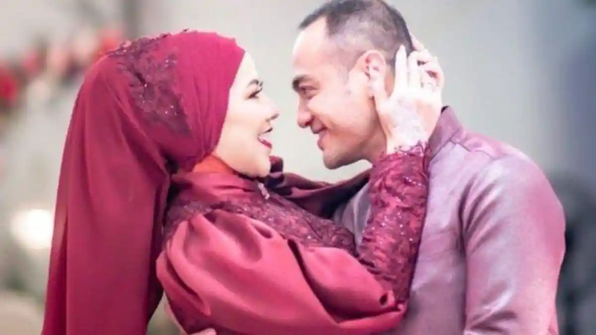 Makin Romantis, Venna Melinda dan Ferry Irawan Pergi Bulan Madu ke Singapura, Tak Hanya Berdua?