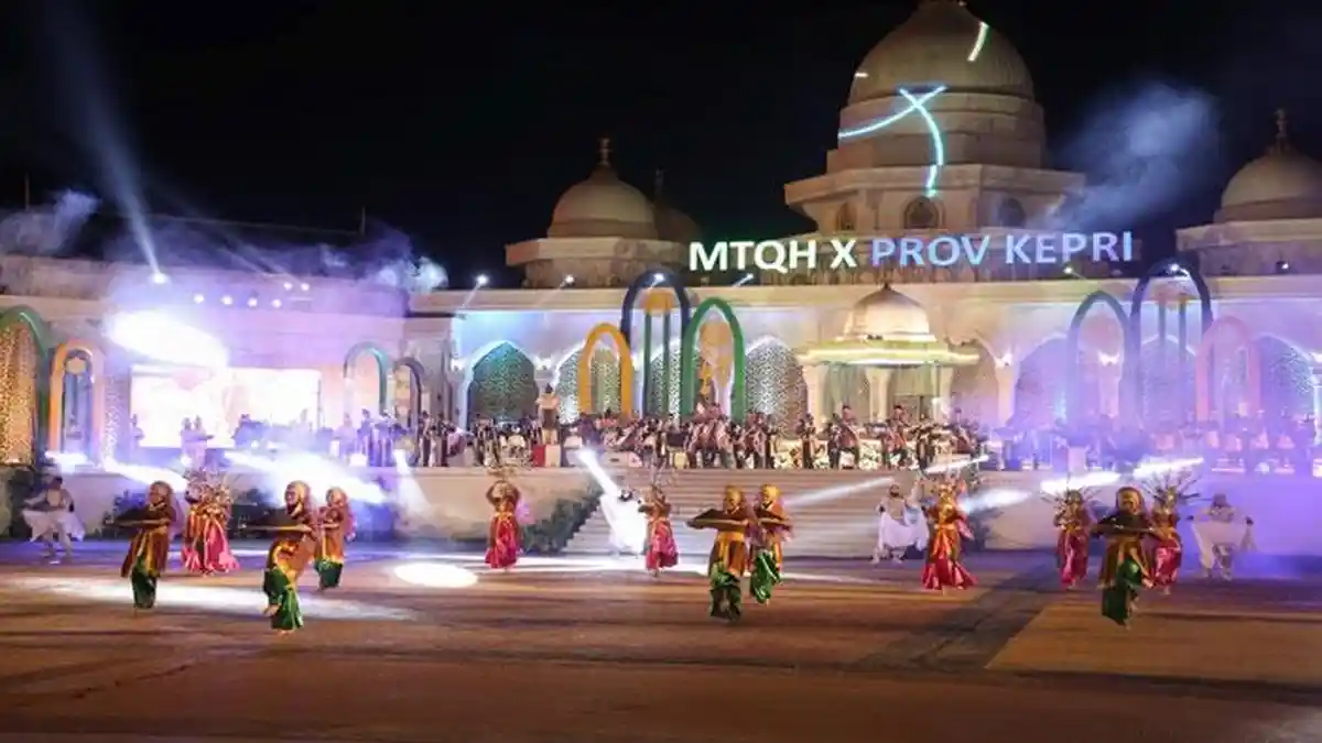 Malam Pembukaan MTQH X Kepri di Batam Meriah, Ribuan Warga Padati Alun-alun