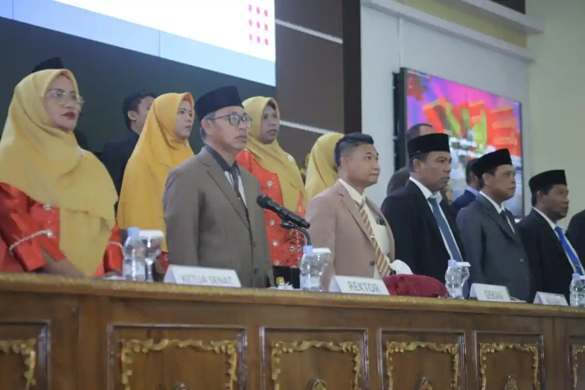 Lulus PPG, 471 Mahasiswa Unkhair Ternate Maluku Utara Dikukuhkan