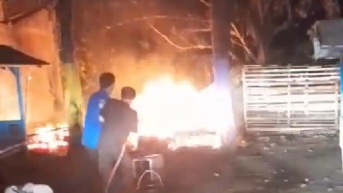 Gudang dan Kamar Pondok Terbakar di Jalan Baru kota Padangsidimpuan