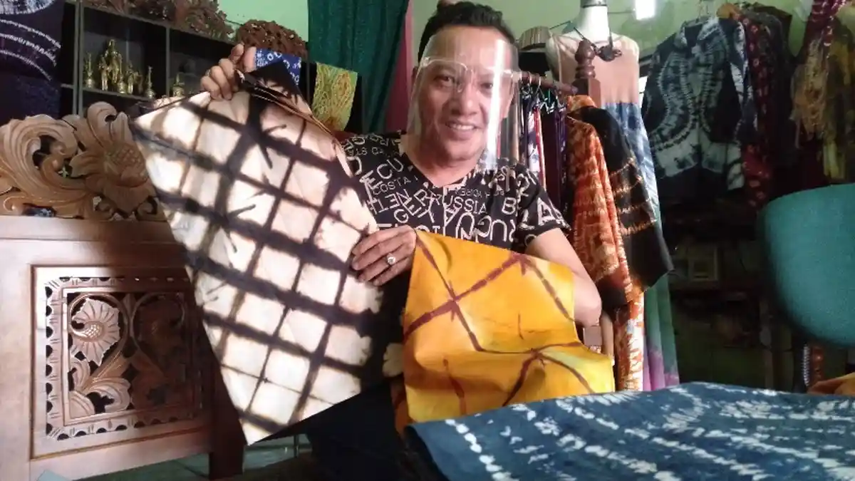 Mengenal Kain Jerumat asal Jambi Karta Desainer Edyfa
