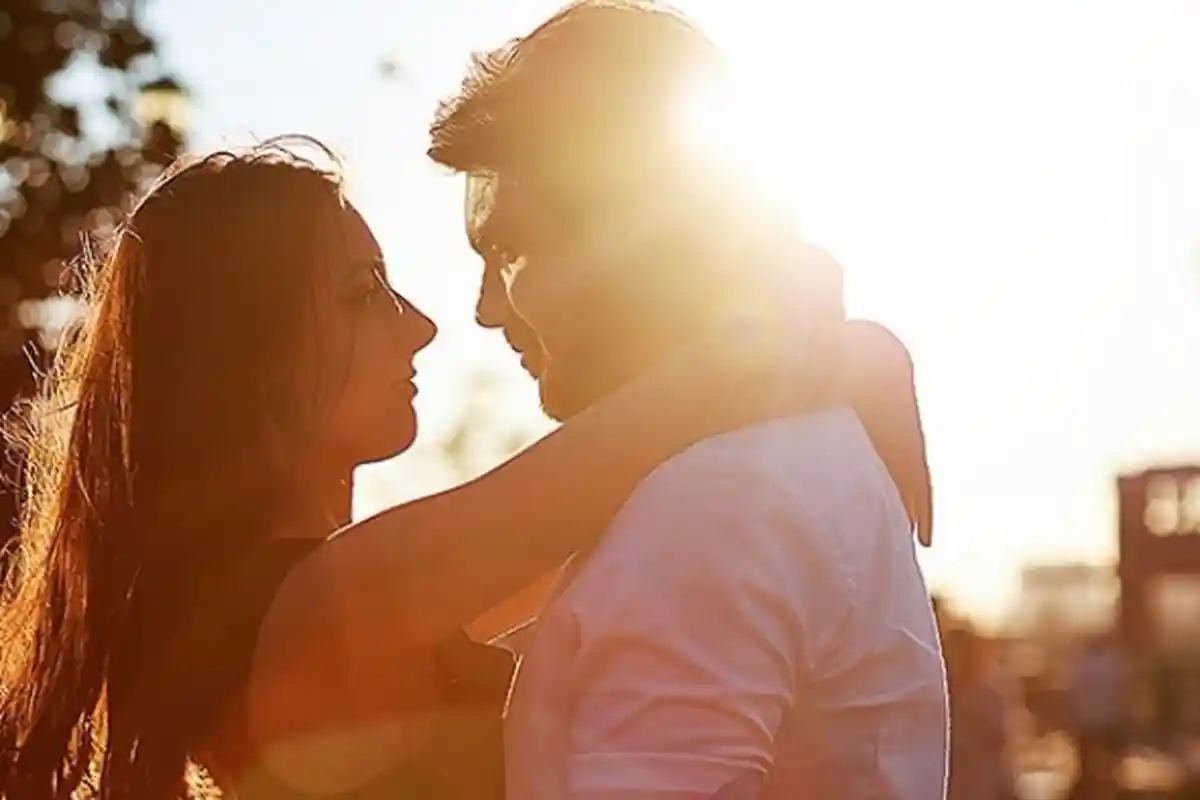 Beberapa Manfaat Luar Biasa dari Pelukan untuk Kesehatan Jiwa dan Fisik