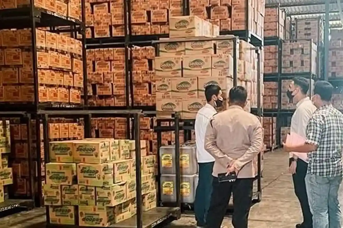 Satgas Pangan Polda Jateng Sidak 150 Tempat, Temukan Minyak Goreng Menumpuk di Gudang Pekalongan