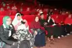 Artis dan Pendukung Nobar Film Kalam Kalam Langit