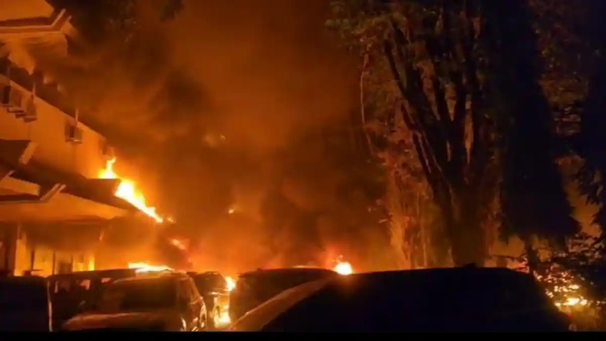 Demo di Makassar Berjung Maut, 3 Orang Tewas Usai Massa Bakar Kantor DPRD