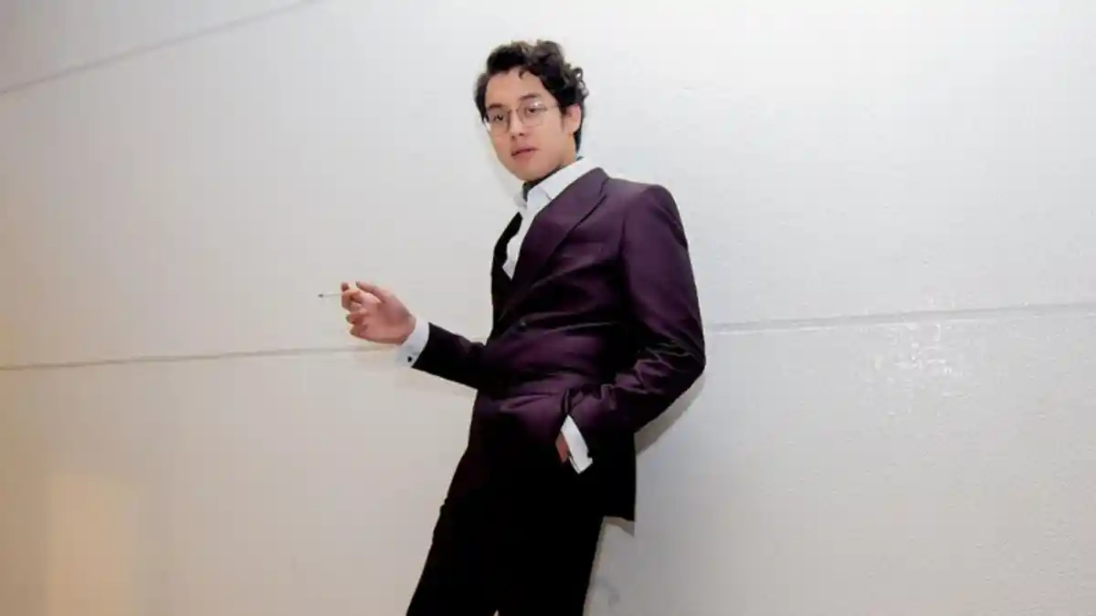 Chord Gitar dan Lirik Lagu First Love - Ardhito Pramono: It's My First Love, What I'm Dreamin' of