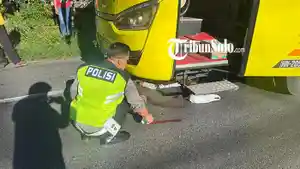 Bus-tabrak-pejalanan-kaki-di-boyolali.jpg