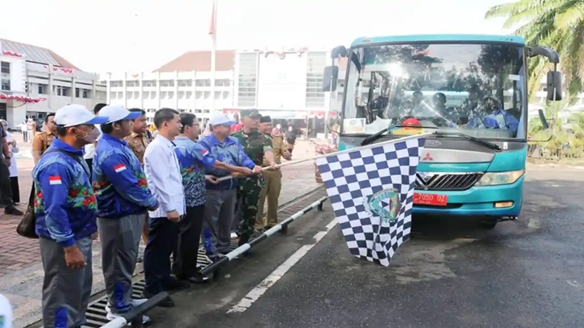 Lepas Kontingen Popda, Pj.Bupati Targetkan Muara Enim Raih Tiga Besar