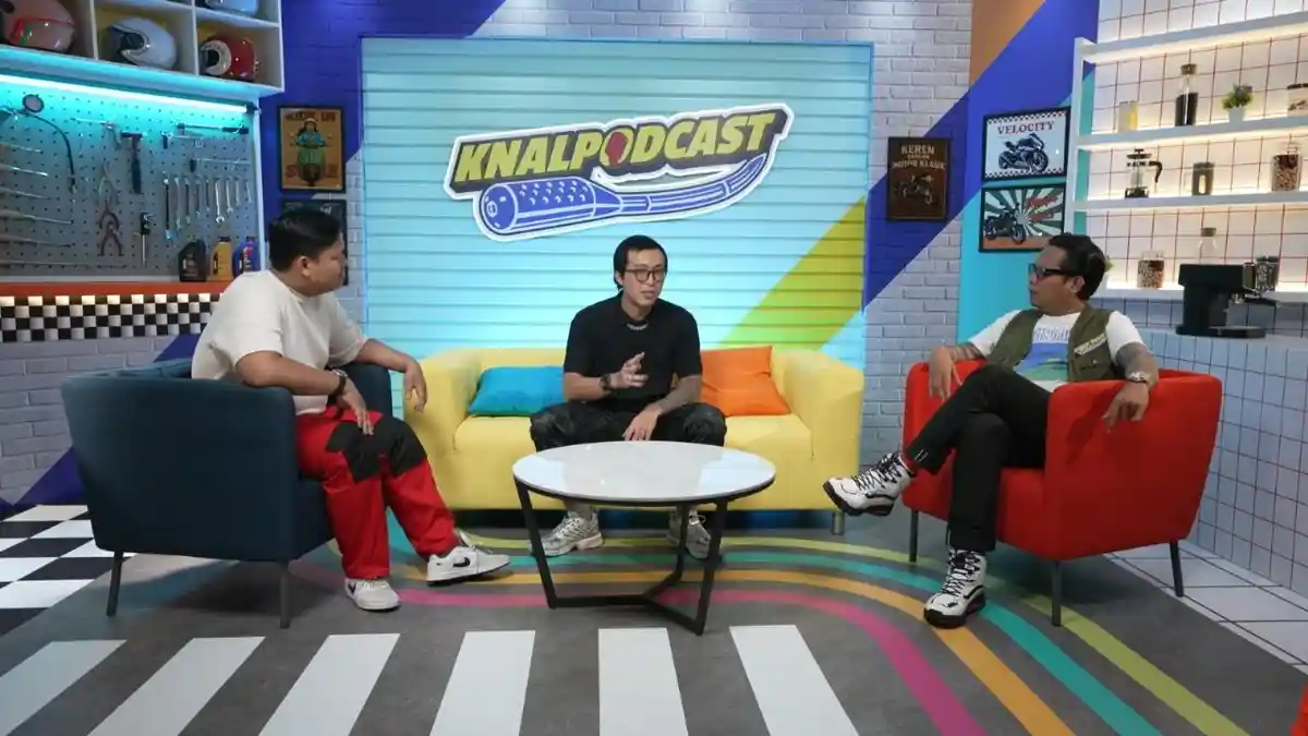 Dokter Tirta Kasih Riding Tips di Episode Perdana Yamaha Knalpodcast Bareng Gofar Hilman
