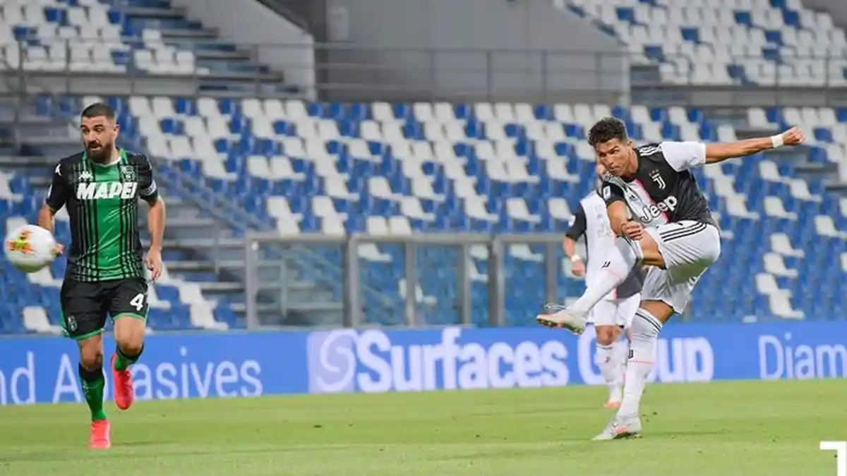 Sumbang Angka Hadapi Sassuolo, Cristiano Ronaldo Samai Rekor Pencetak Gol Terbanyak di Dunia