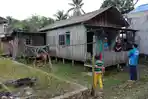Pipi Hamsiah Basah Buliran Air Mata, Haru Mendapat Bedah Rumah di Lamaru