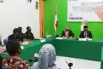 suasana-sidang-klarifikasi-oleh-kpu-bolmong-jumat-lalu.jpg