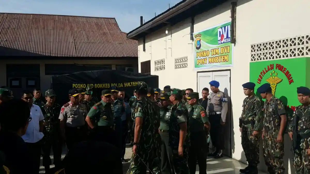 TNI Beri Kenaikan Pangkat 13 Prajurit Korban Helikopter Jatuh