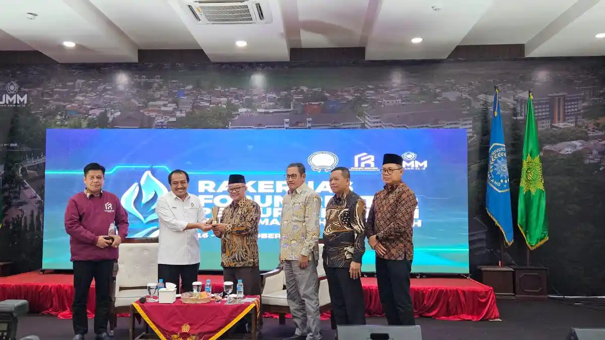 FRPMA Beri Penghargaan untuk Mendikdasmen sebagai Tokoh Peduli Pendidikan