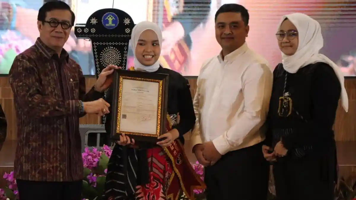 Hebat, Putri Ariani Dapat Apresiasi Langsung dari Menkumham Yasonna