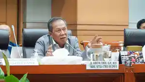 Wakil-Ketua-Komisi-VIII-DPR-RI-Abidin-Fikri.jpg