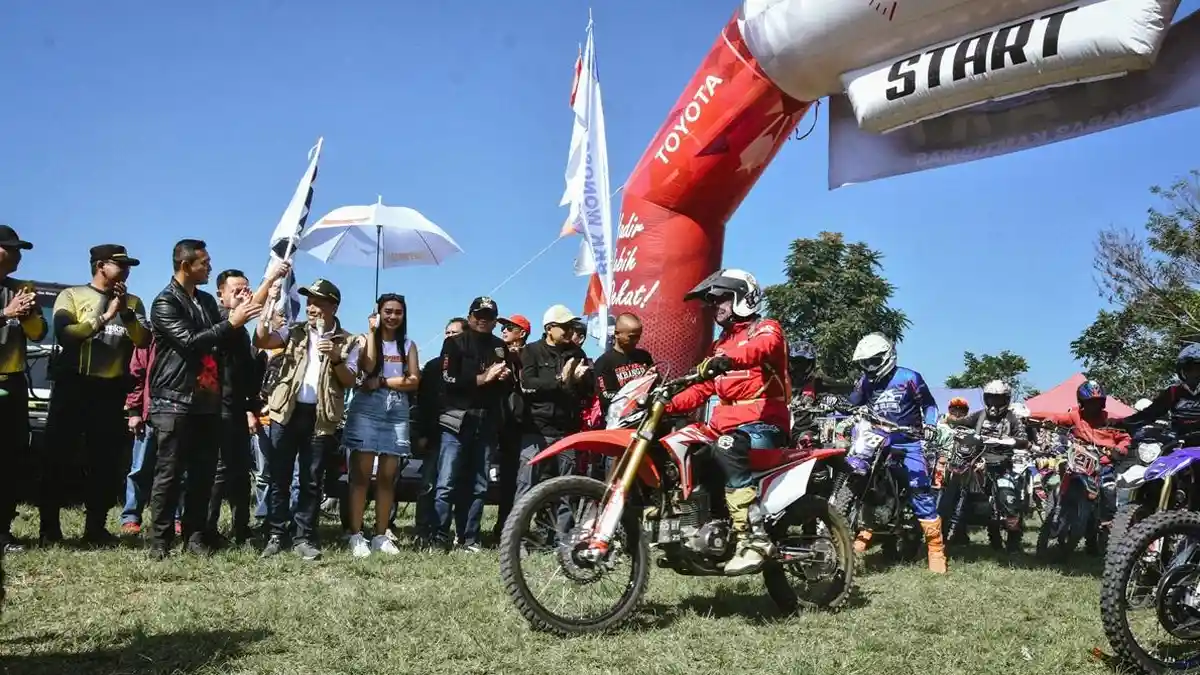 Apresiasi Kegiatan Trabas Kamtibmas, Bupati Wonosobo: Ajang Promosi Wisata dan Wadah Salurkan Hobi 