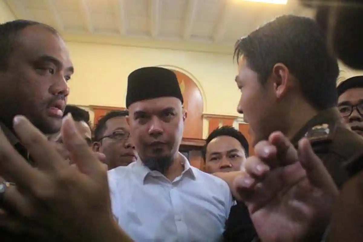6 Fakta Ahmad Dhani Dipenjara, Tagihan Uang Santunan hingga Surat yang Ditulis untuk Ibunya
