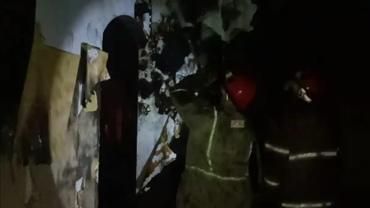 Rumah di Palimanan Cirebon Terbakar, Warga Panik Lihat Api Muncul dari Atap