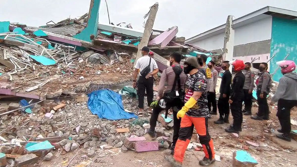 West Sulawesi Earthquake UPDATE: Death Toll Raised to 90, 3 People Still Missing