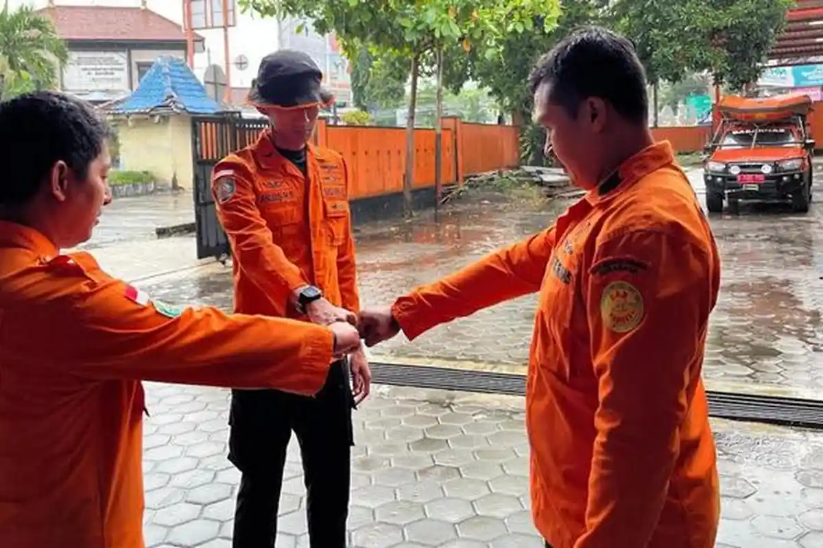Memancing di Pinggir Tebing, Warga Banyuwangi Tersapu Ombak dan Tergulung ke Tengah Laut