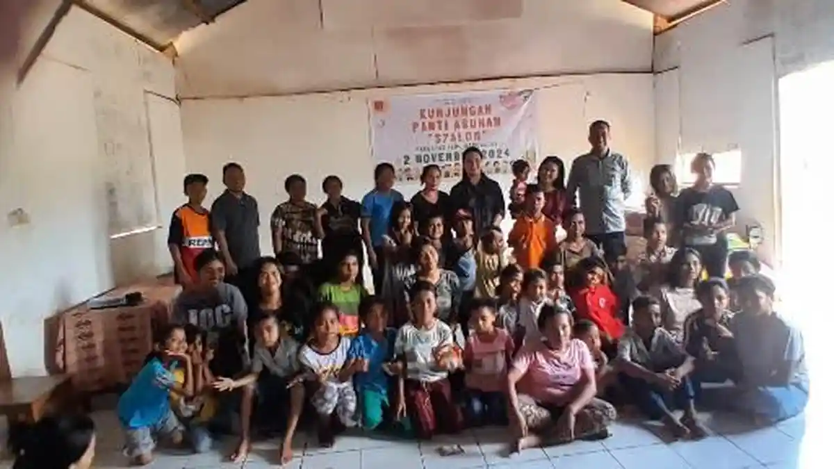 BEM FIKes UCB Kupang Kunjungi Pantai Asuhan Shalom