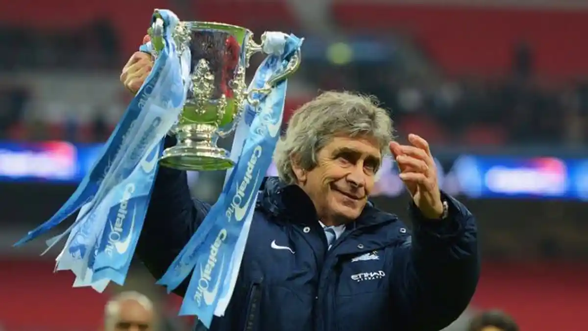 Manuel Pellegrini Girang Bisa Persembahkan Gelar di Musim Terakhirnya